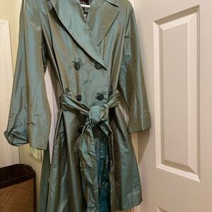 Cole Haan trench green with a formal look size 4